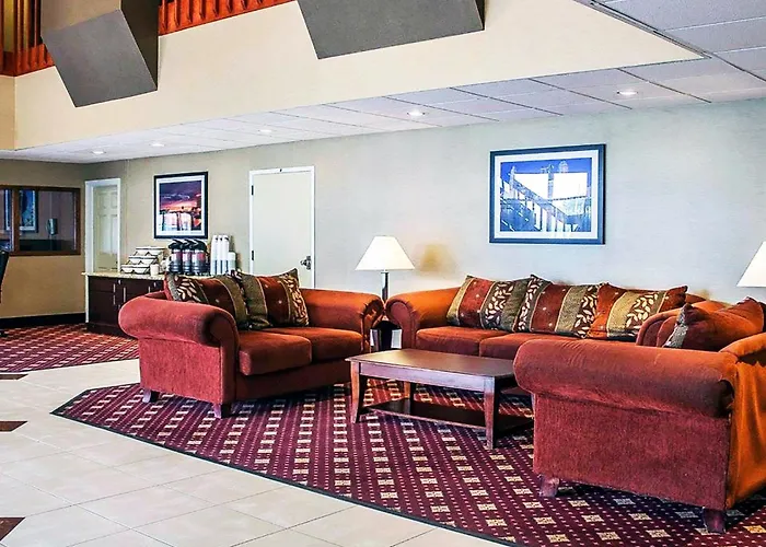 Howard Johnson By Wyndham