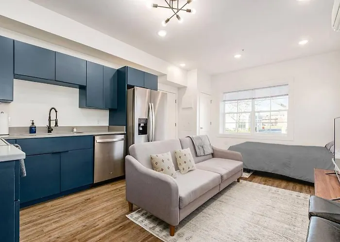 Central Loft With Pool Table! Pet-Friendly Haven!