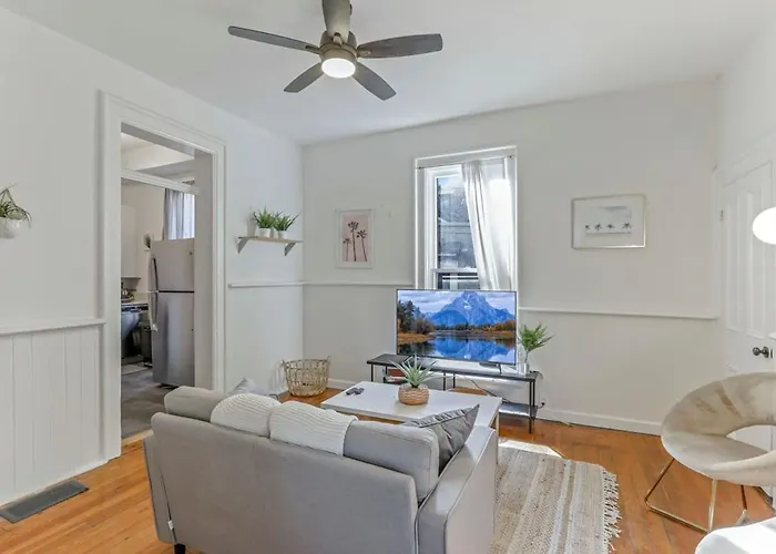 Housepitality - The Short North Sanctuary