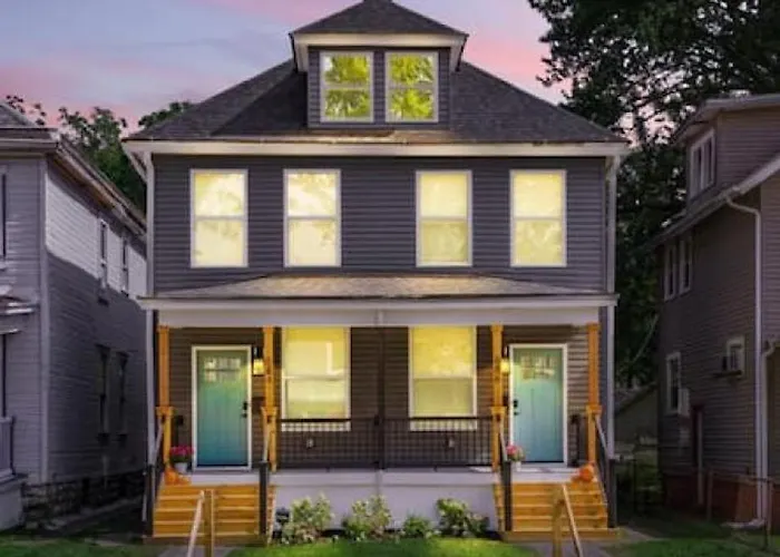 2 Homes Side By Side Downtown With Fenced Yard And Hot Tub