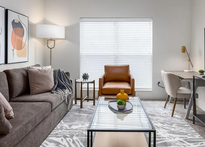Landing Modern Apartment With Amazing Amenities