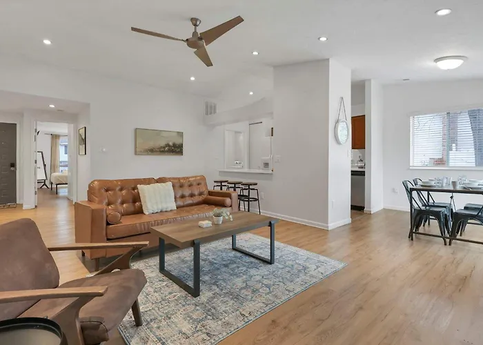 The Spacious Hilliard House