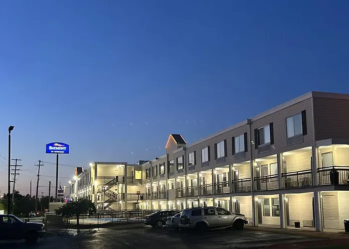 Baymont Inn And Suites By Wyndham Columbus / Near Osu