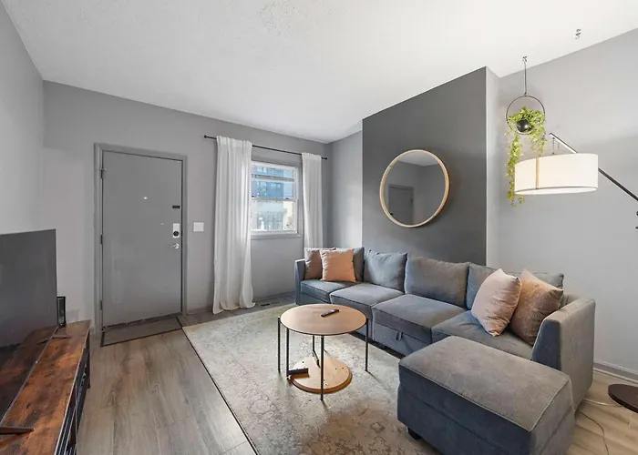 North Pearl Residences 874
