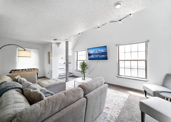 Collins Avenue Duplex - 2 Homes