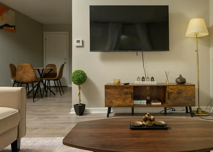Comfortable And Calm Stay In Columbus
