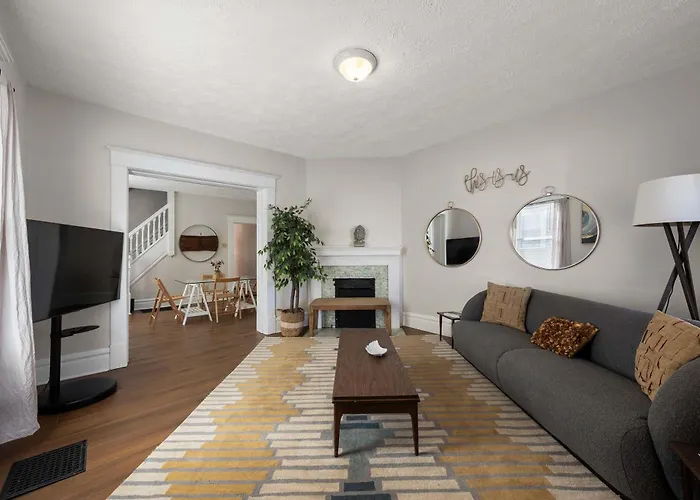 Osu 3Br Home, Office, Sleeps 6