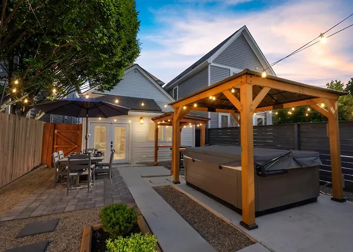 Zen Escape - Hot Tub, Sauna, Outdoor Tv, Fire Pit