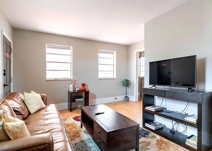 Casa Quatro By Jungle House Near Convention Center Osu & Nationwide Arena Walk To High Street Downtown & Short North 5 800Reviews Private Parking