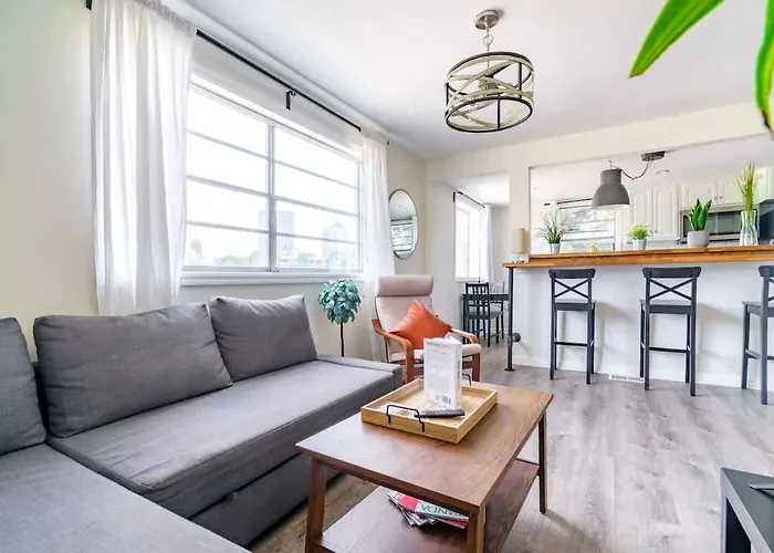 Casa Tres By Jungle House Near Convention Center Osu & Nationwide Arena Walk To High Street Downtown & Short North 5 800 Reviews Private Parking