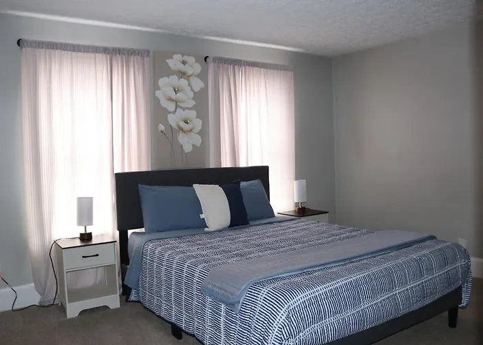 The Point - Spacious Family Vacation Home Near Downtown Columbus