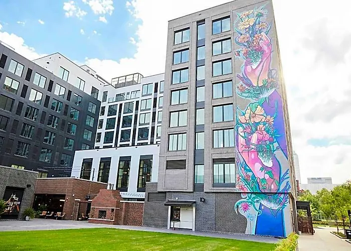 The Junto Hotel