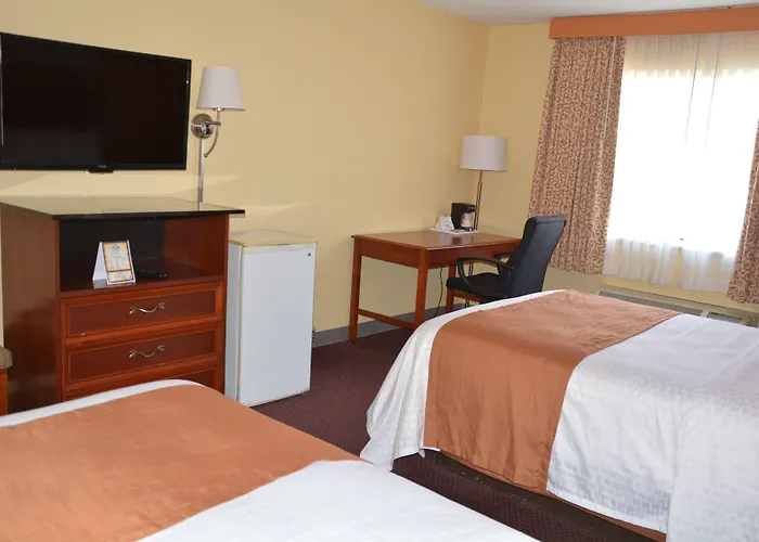 Columbus Grand Hotel & Banquet Center
