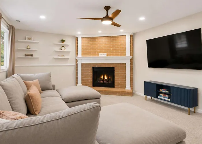 5Br & Game Room, Bridge Park & Zoo, Sleeps 12